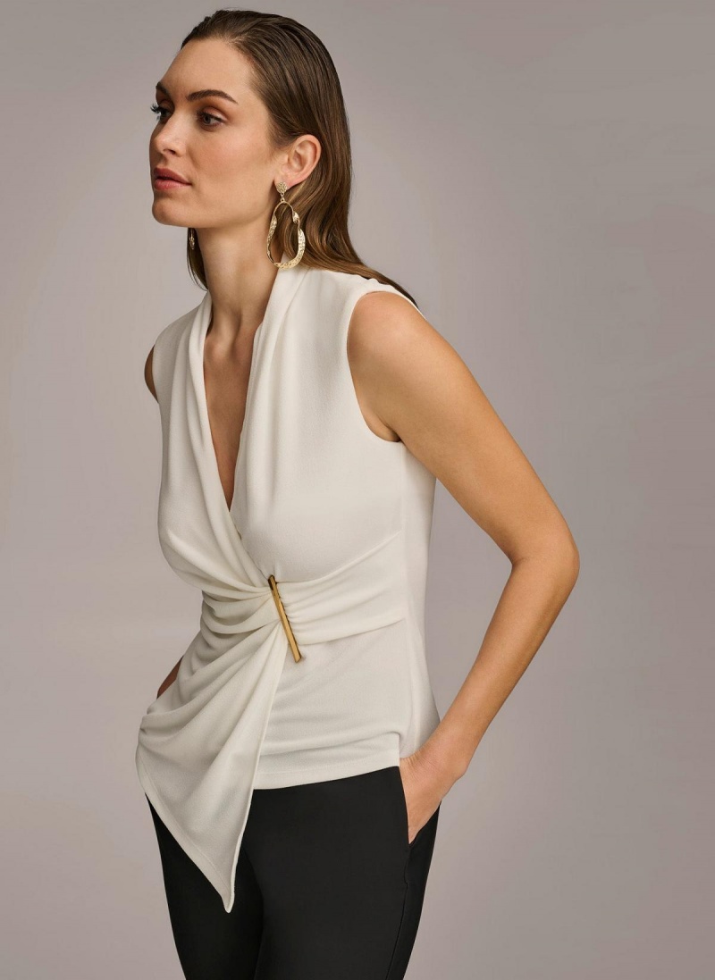 Sweaters and Tops Donna Karan V-neck With Hardware And Ruched Detail Krém | CZ_DK80514